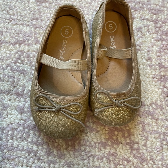 Lot of shoes. Range of different sizes. Some new and never worn. - Picture 3 of 12